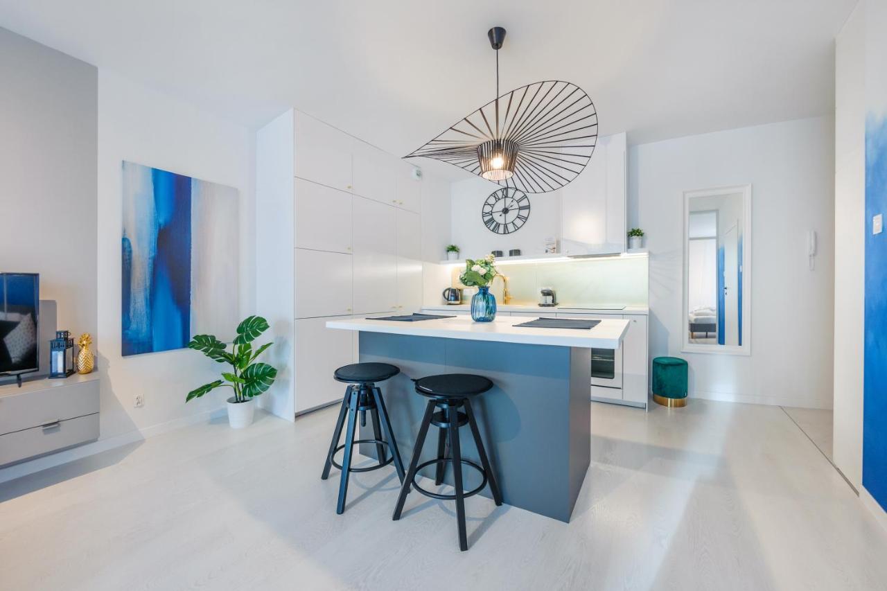 Apartamenty Sun & Snow Riverfront Gdansk Bagian luar foto